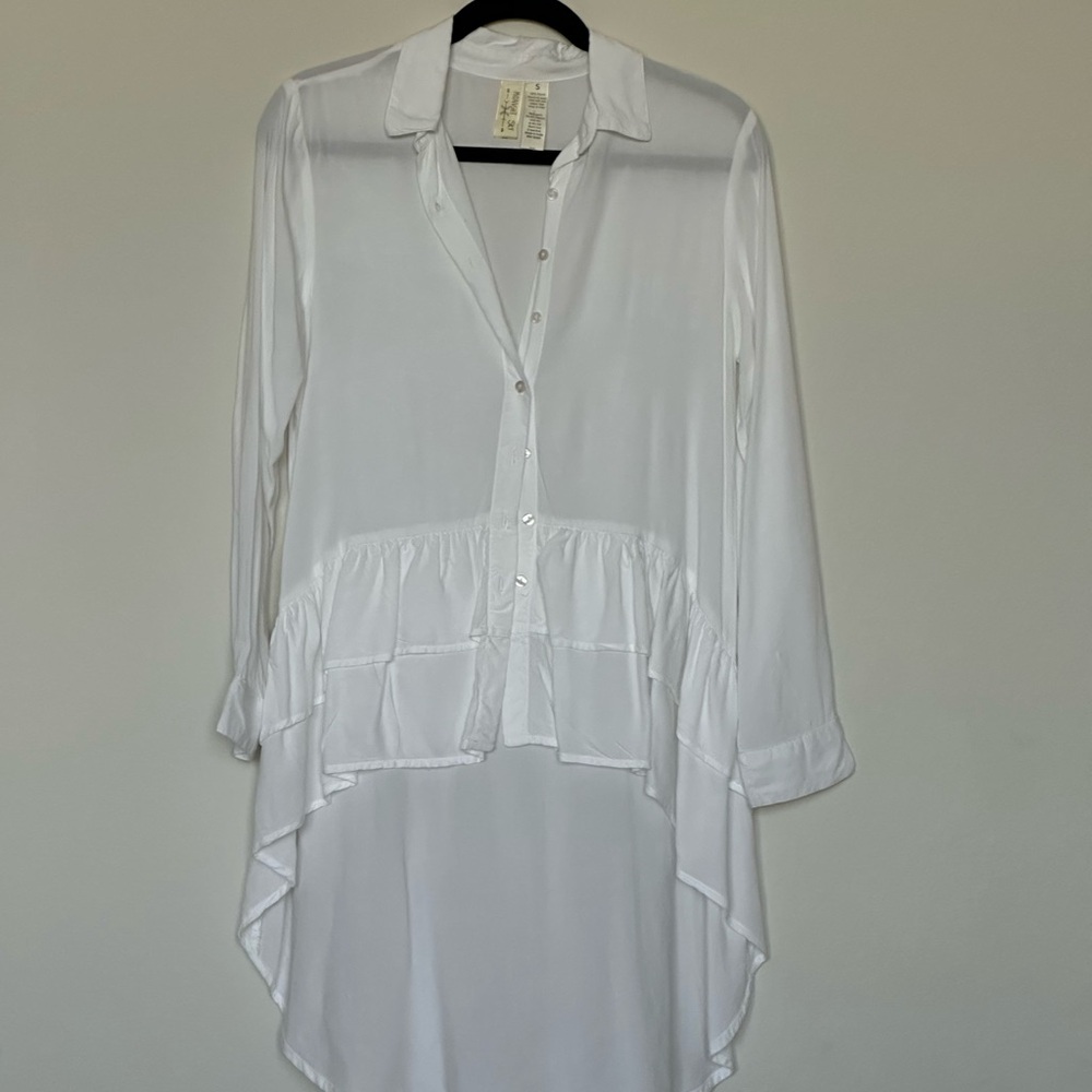 Chic White Button-Down Women's Shirt Size Sâ